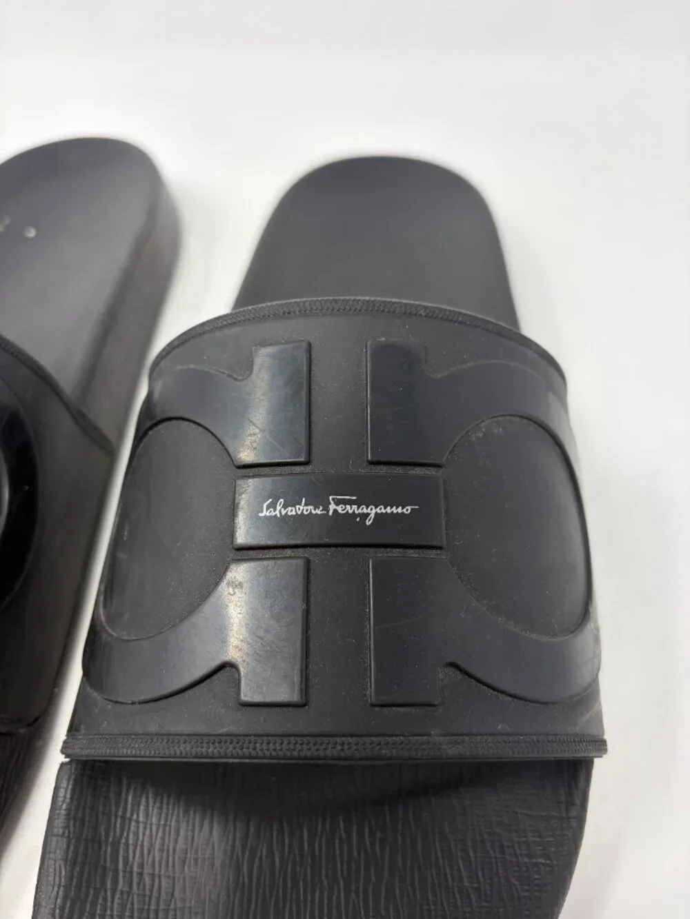 Salvatore Ferragamo men's Groove 2 athletic slides 9 Gancini logo black sandals